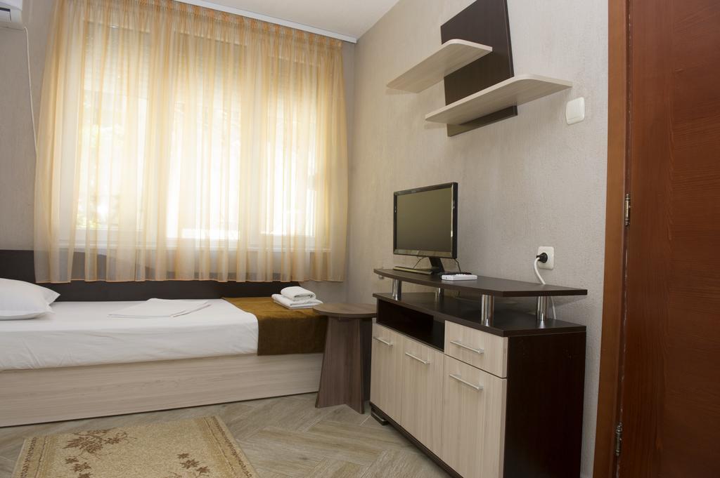 Hotel St.St. Constantine And Helena Sandanski Esterno foto